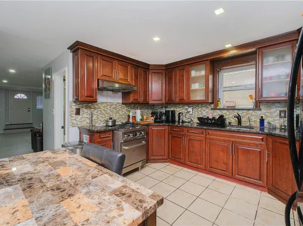 2612 Harway Avenue image 9 of 30