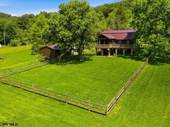 6002 Greenbrier Rd, Salem, WV 26426