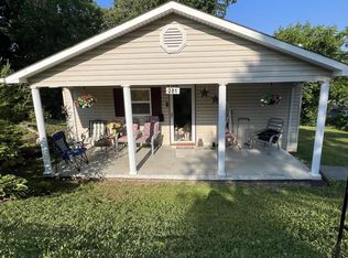 281 Lewis White Ln, La Follette, TN 37766