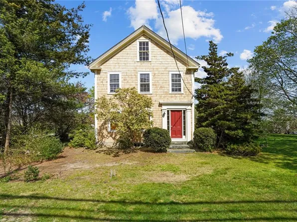 1667 E Main Rd, Portsmouth, RI 02871
