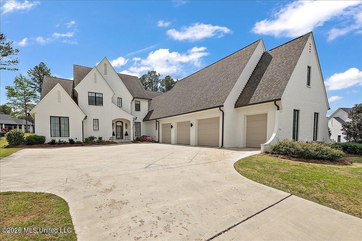 109 Dalton Pointe