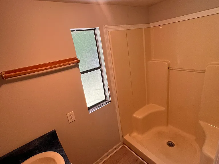 130 Rollingwood Dr — Photo 4
