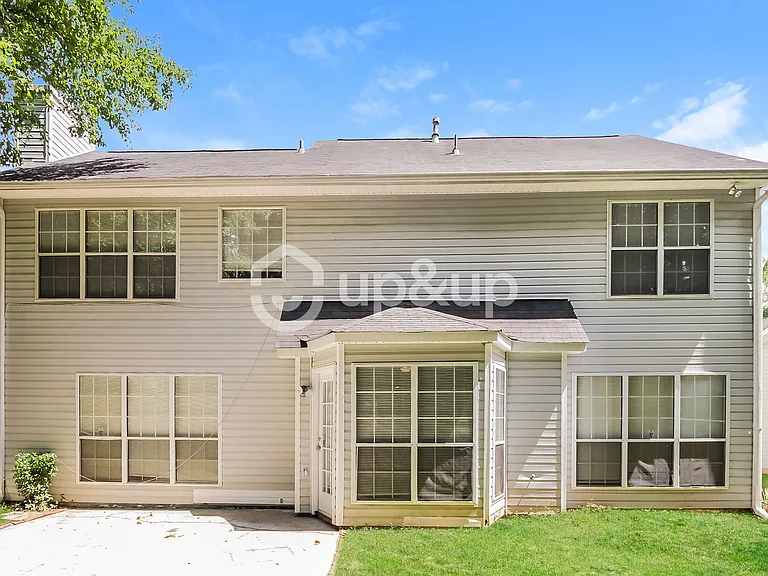 1122 W Shore Dr — Photo 15