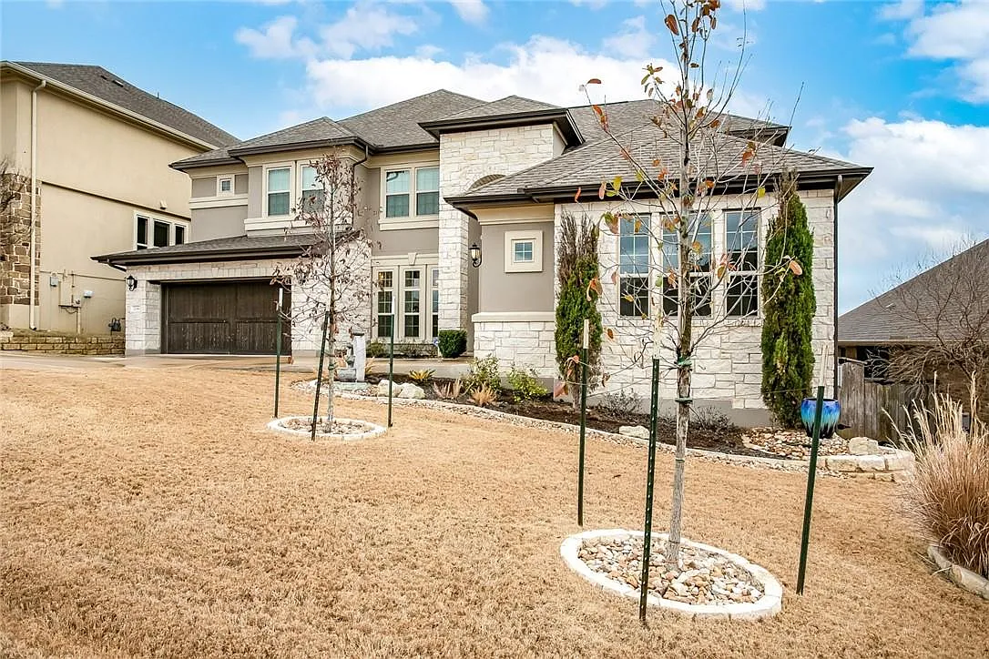 4 bed, 3.5 bath, 4304 sqft, $4,800 — Photo 2