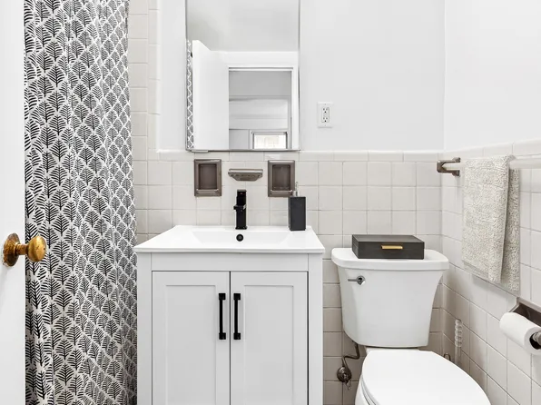 445 East 86th Street image 5 of 10