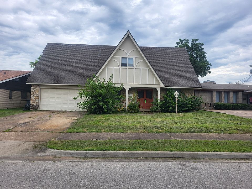 1st image of 1909 S 111th Ave E