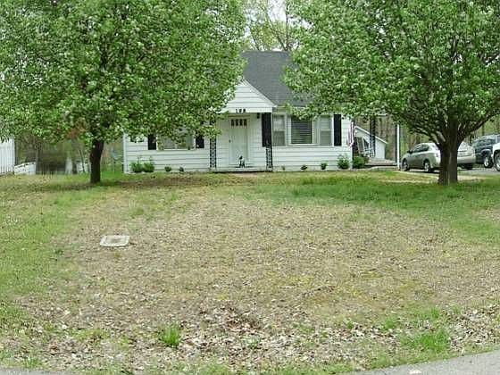 1st image of 198 Eastview Ave