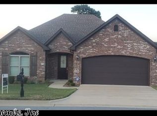 222 Nantucket Loop, Maumelle, AR 72113