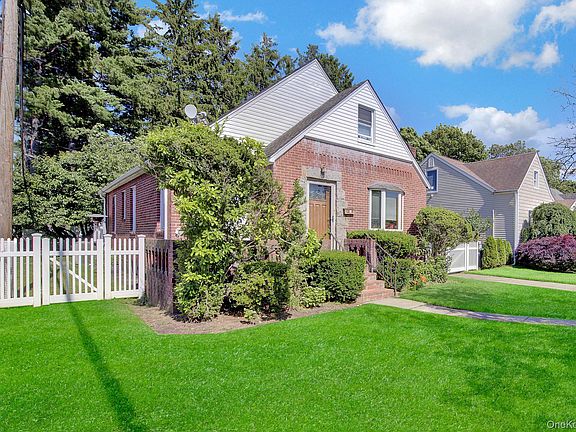 2nd image of 32 Celler Avenue