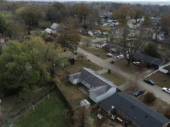 4th image of 1918 Coker Ave