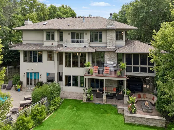 11566 Cedar Pass, Minnetonka, MN 55305