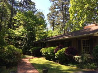 5487 Ridgewood Rd, Jackson, MS 39211