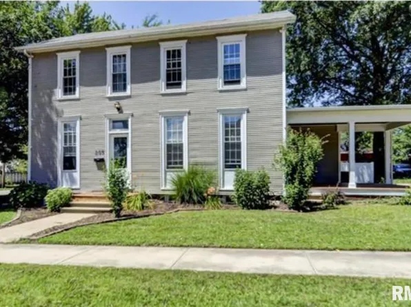 205 E Poplar St, Taylorville, IL 62568