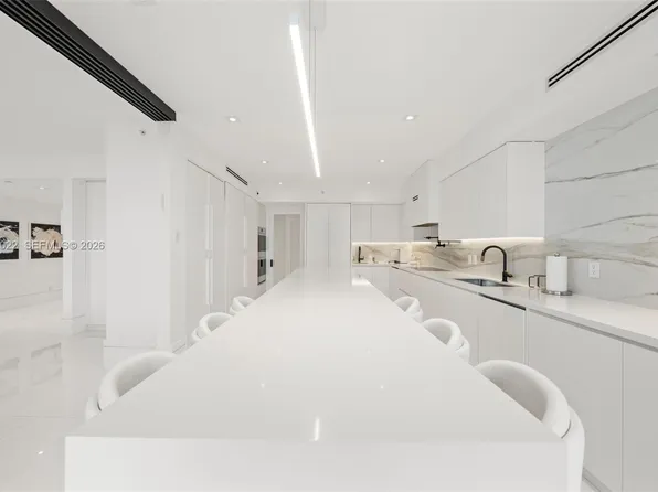 9999 Collins Ave APT 11J, Bal Harbour, FL 33154