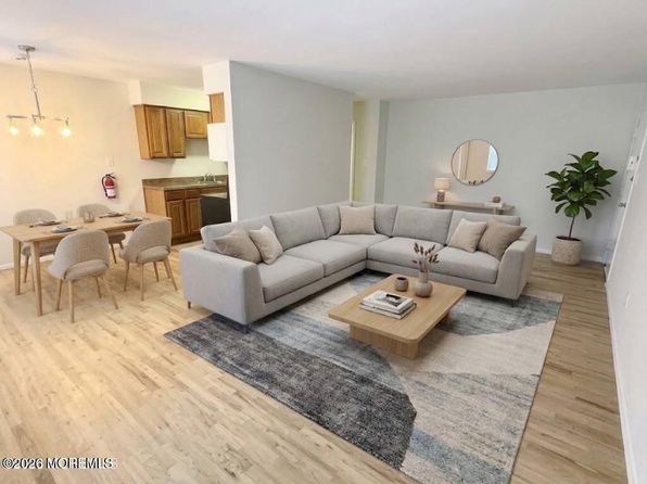 79 Stonehurst Blvd APT C