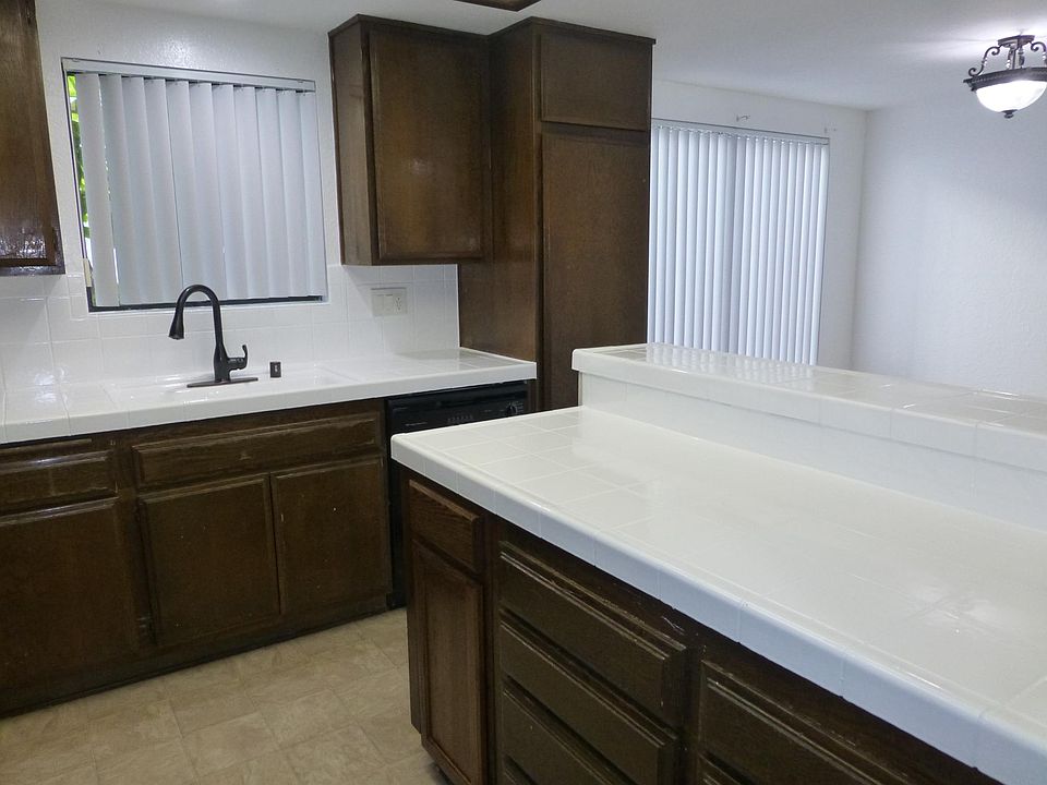 1st image of 2146 S Bentley Ave