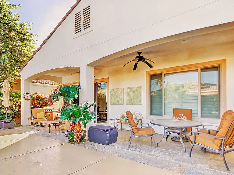 81656 Avenida De Baile — Photo 20