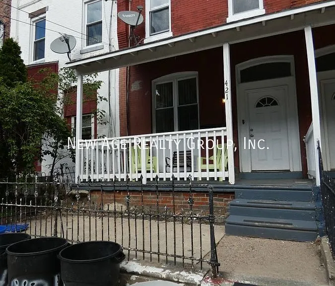 421 N 32nd St #A — Photo 1