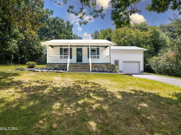 130 Oakland Ave, Lenoir City, TN 37771