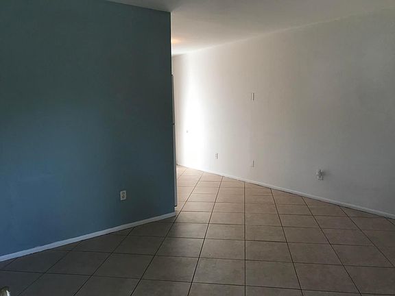3rd image of 5948 56th Ave N #B