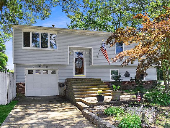 2nd image of 209 Aldo Dr