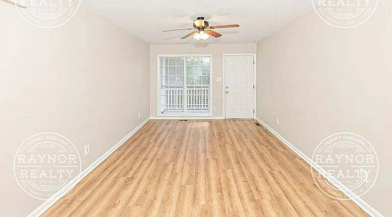 2102 W Knox St #B — Photo 5