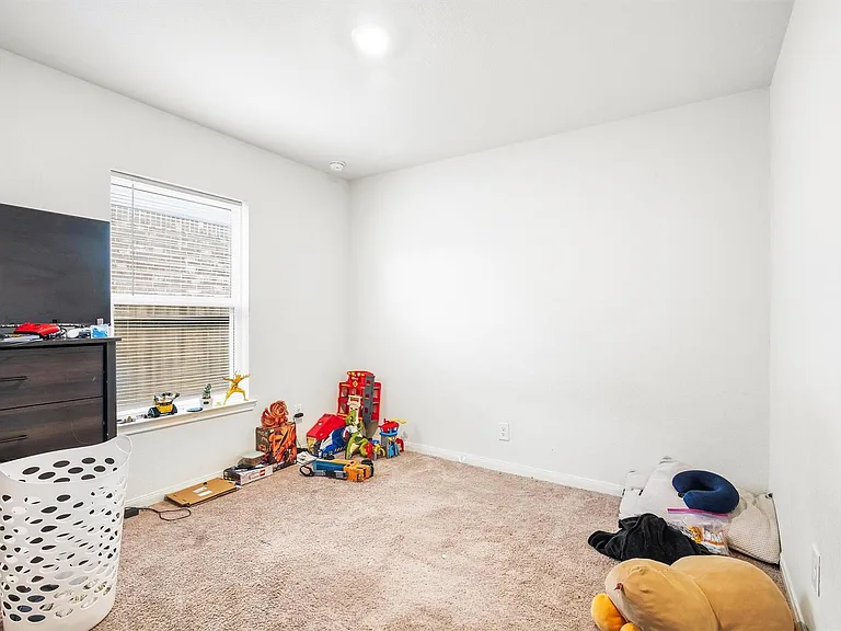 10619 Lost Maples Dr — Photo 21