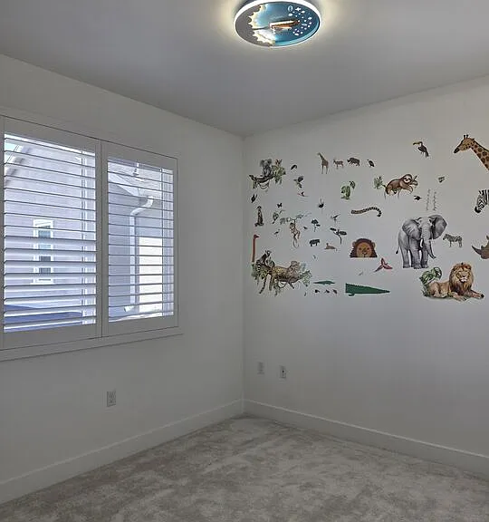 426 Lobata — Photo 13