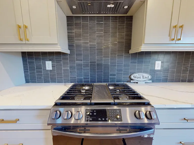 1321 Oak St SW — Photo 15