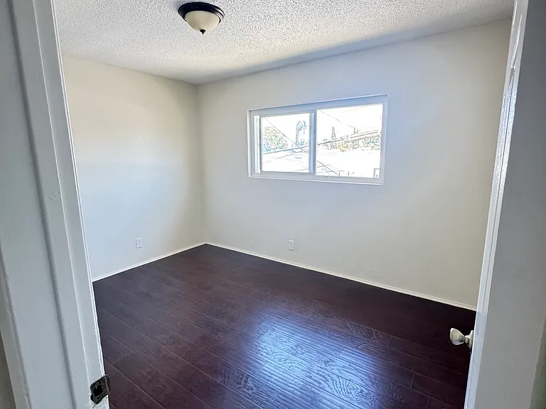 8180 California Ave #D — Photo 19