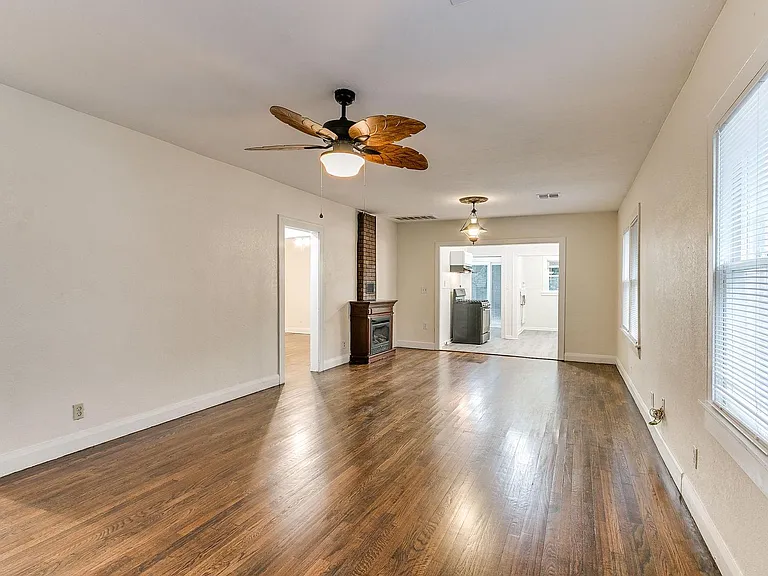 625 W Dewey St — Photo 44