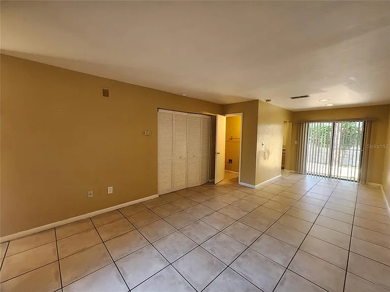 702 SW 70th Ter #B — Photo 18