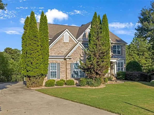 5253 Enniskillen Ct, Suwanee, GA 30024