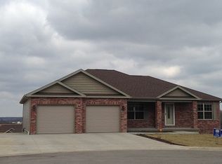 106 Granite Ct, Saint Robert, MO 65584