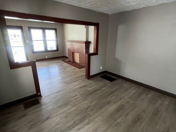 3rd image of 1089 20th Ave