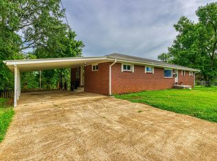 2402 Cole Ave, Florence, AL 35630