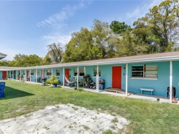 645 NE 10th St, Crystal River, FL 34428