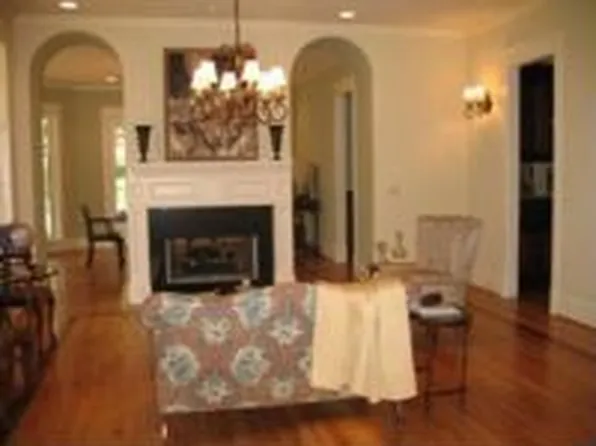 1530 Windsor Pkwy, Atlanta, GA 30319