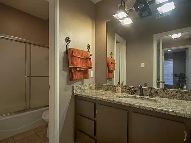 2529 Rio Grande St #37 — Photo 16