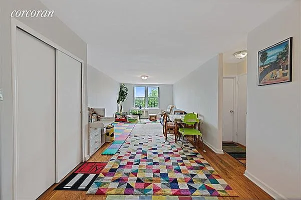 150 Hawthorne St APT 7E photo 1