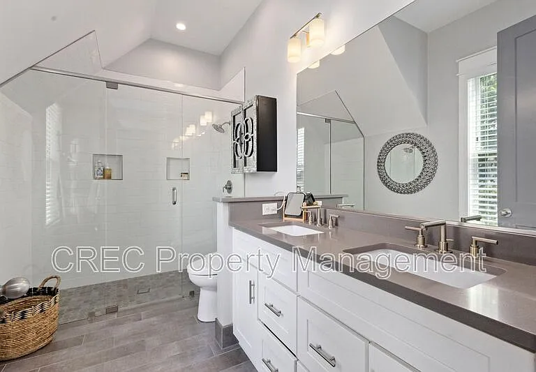 3 1/2 Maranda Holmes St #B — Photo 26