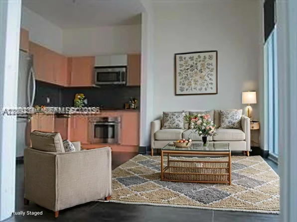 300 S Biscayne Blvd #Penthouse 3903, Miami, FL 33131