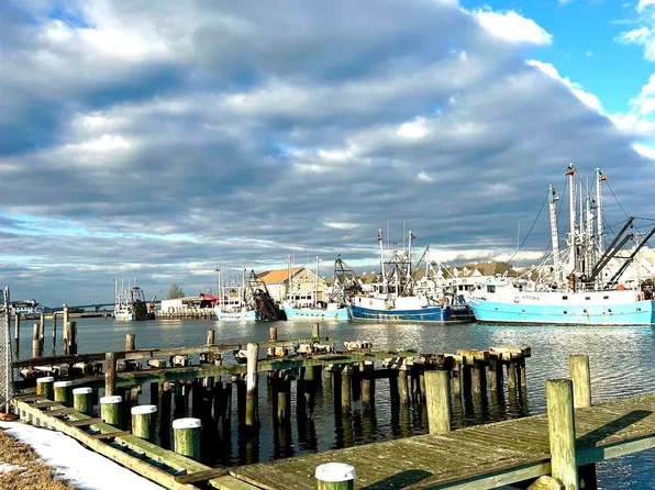 409 N Massachusetts Ave, Atlantic City, NJ 08401