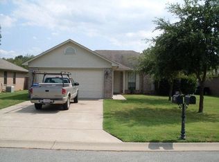 4635 Thompson St, Conway, AR 72034