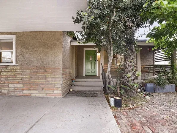 11757 Arminta St, North Hollywood, CA 91605