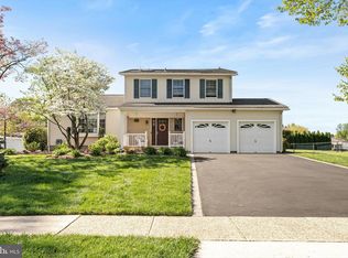 1111 Estates Blvd, Hamilton, NJ 08690