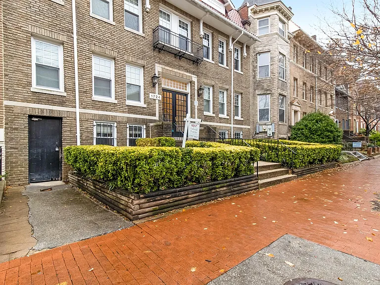 1724 T St NW #23 — Photo 26