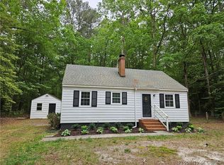 121 Blue Water Dr, Moon, VA 23119