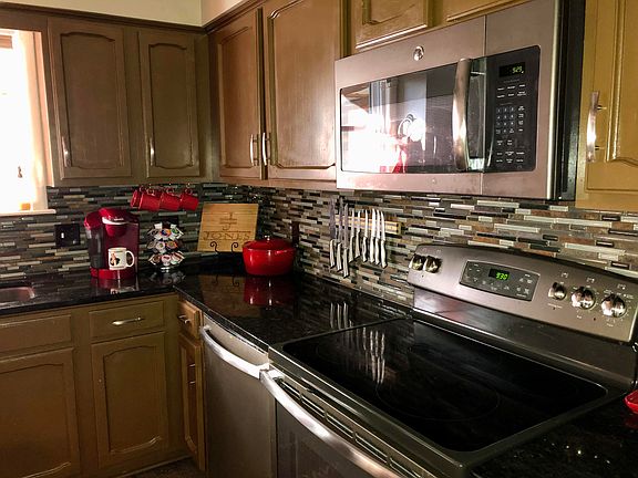 3rd image of 125 Scenic Acres Ln E