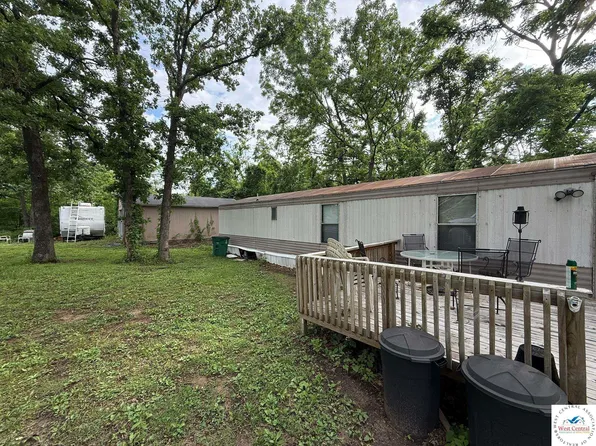24235 Blueberry Ln, Warsaw, MO 65355